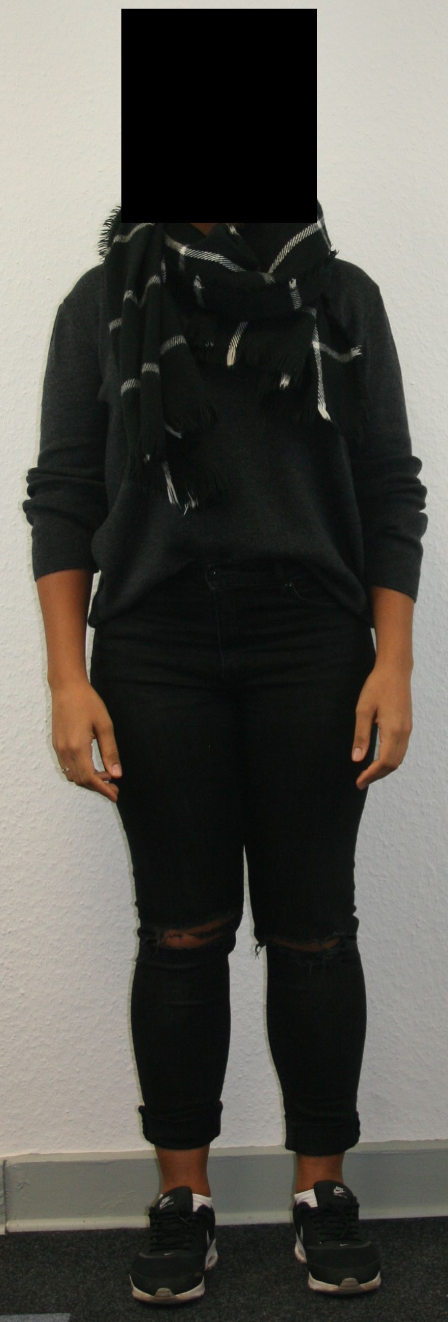 211 L